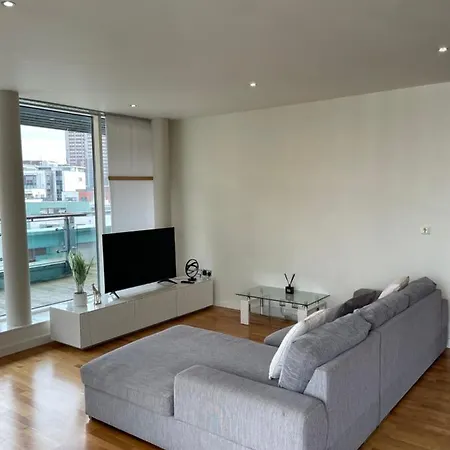 Glass Penthouse With Canal View Apartament