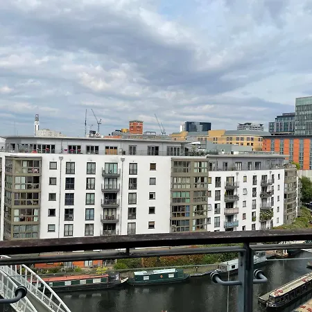 Glass Penthouse With Canal View * Birmingham